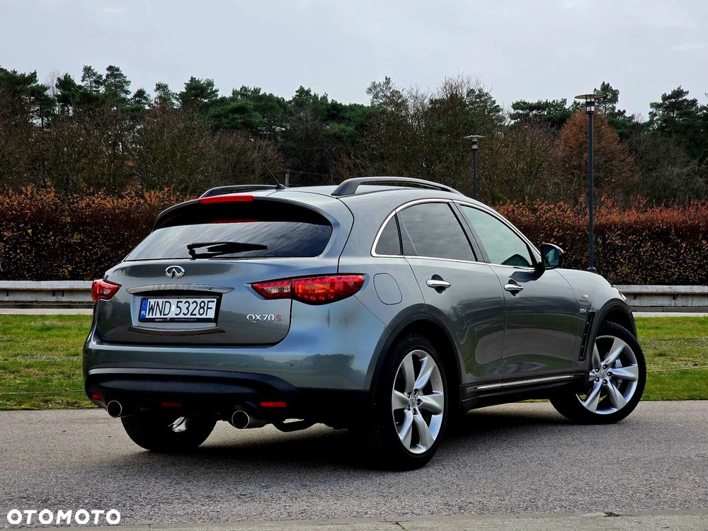 Infiniti QX70 3.0d AWD Design - 4