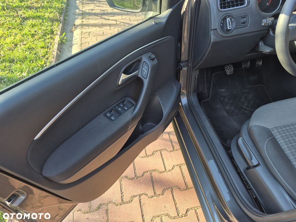 Volkswagen Polo 1.2 TSI Life - 12