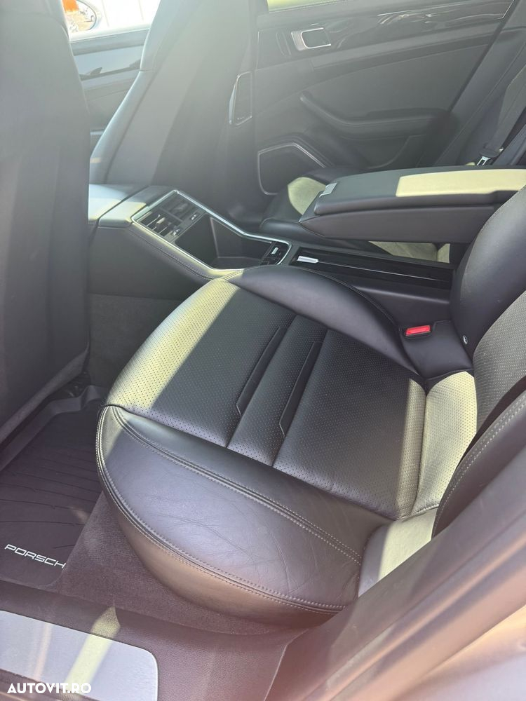 Porsche Panamera 4 E-Hybrid - 8