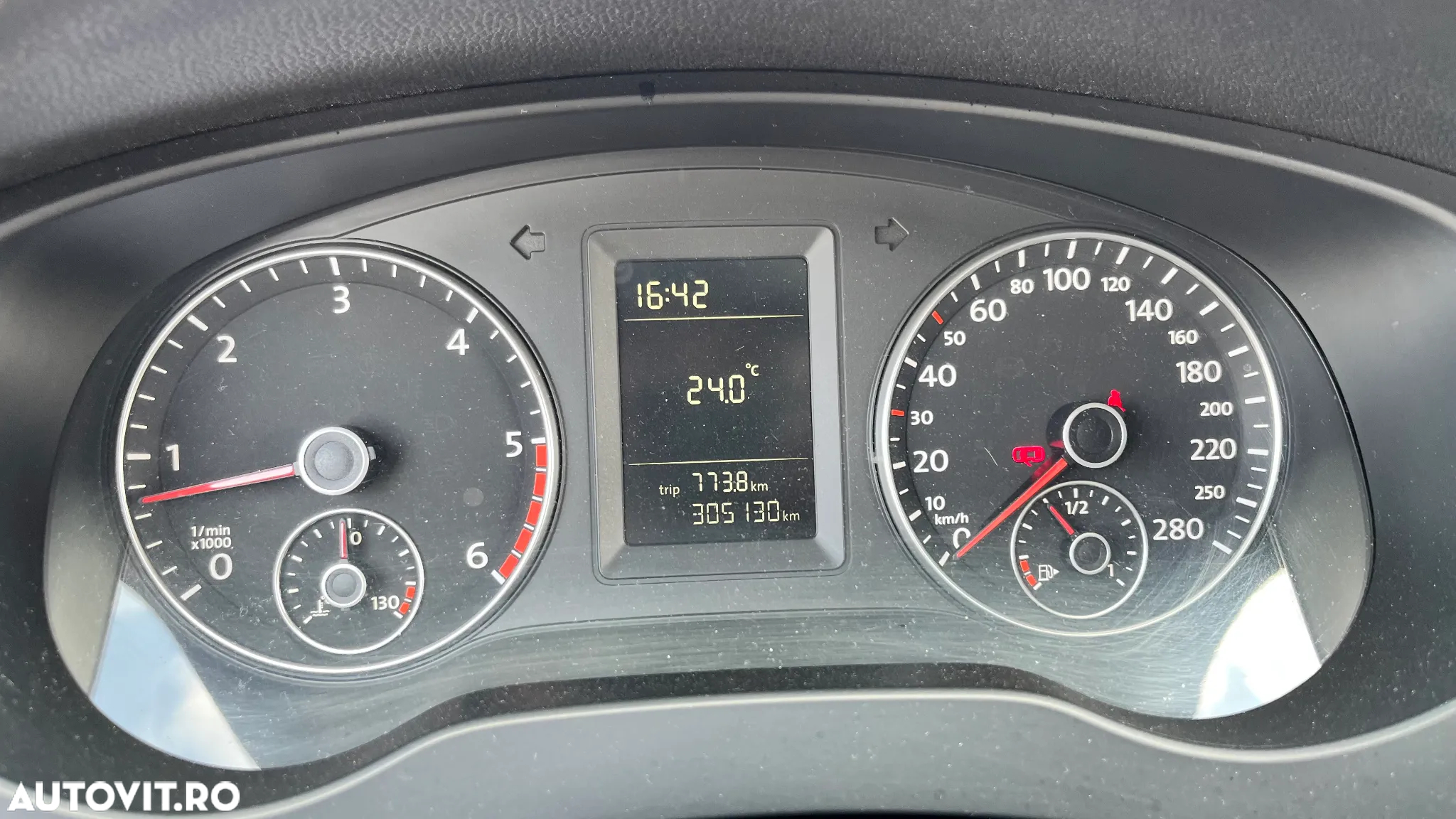 Volkswagen Jetta 1.6 TDI DPF Trendline - 22