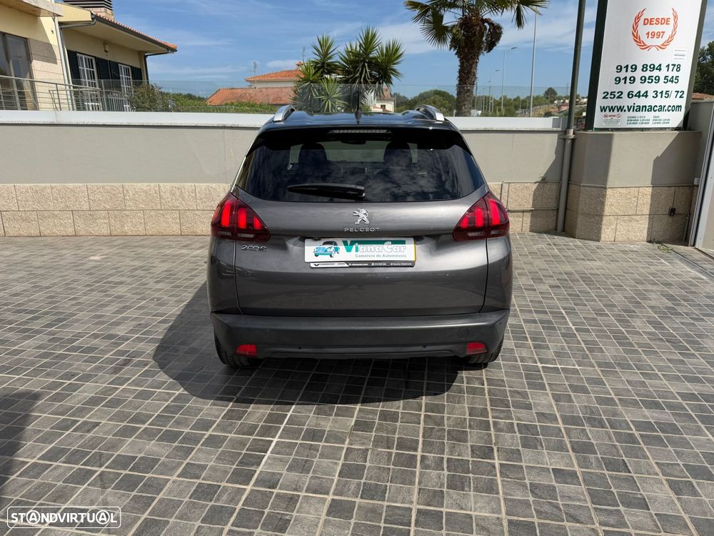 Peugeot 2008 1.2 PureTech Style - 6