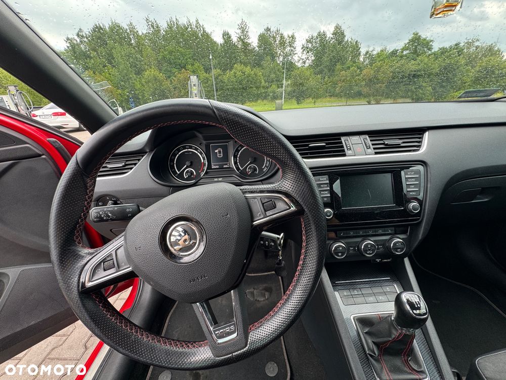 Skoda Octavia 2.0 TDI RS - 22