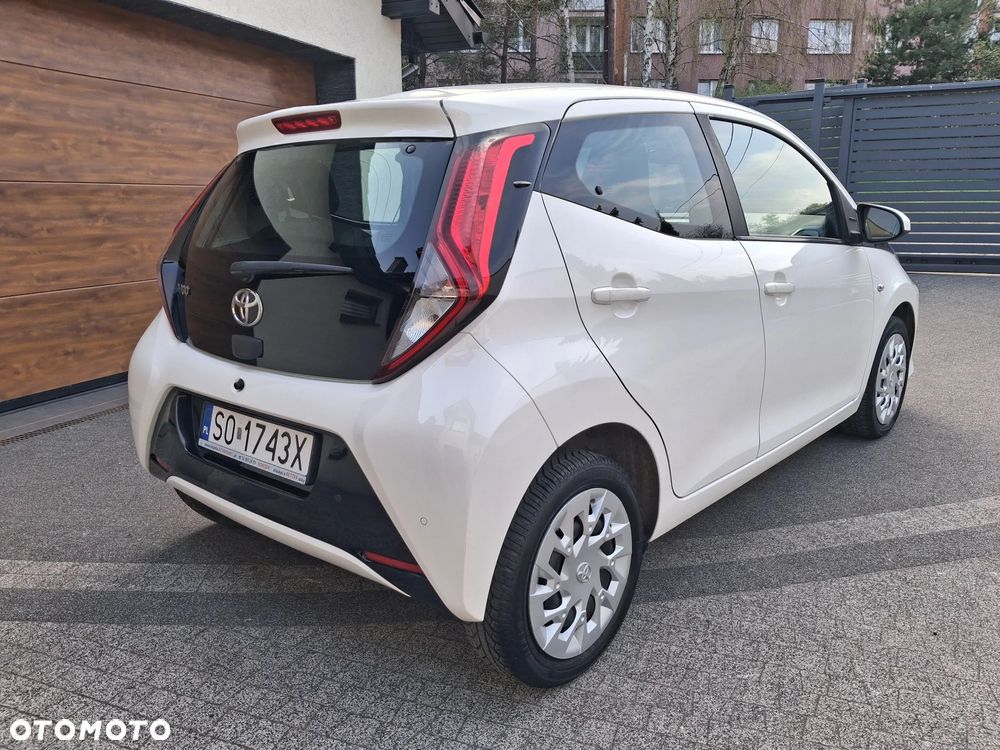 Toyota Aygo 1.0 VVT-i JBL Edition - 4