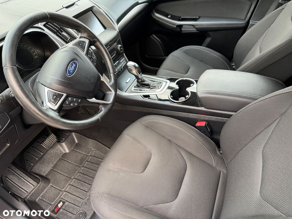 Ford S-Max 2.0 TDCi Titanium PowerShift - 12