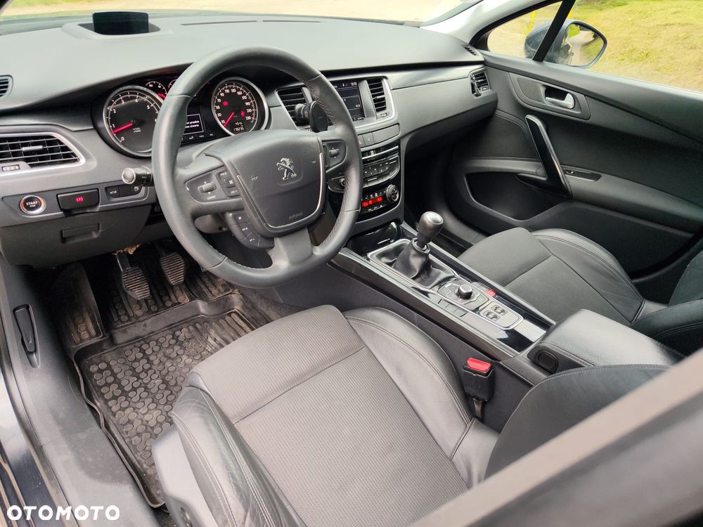 Peugeot 508 1.6 T Allure - 11