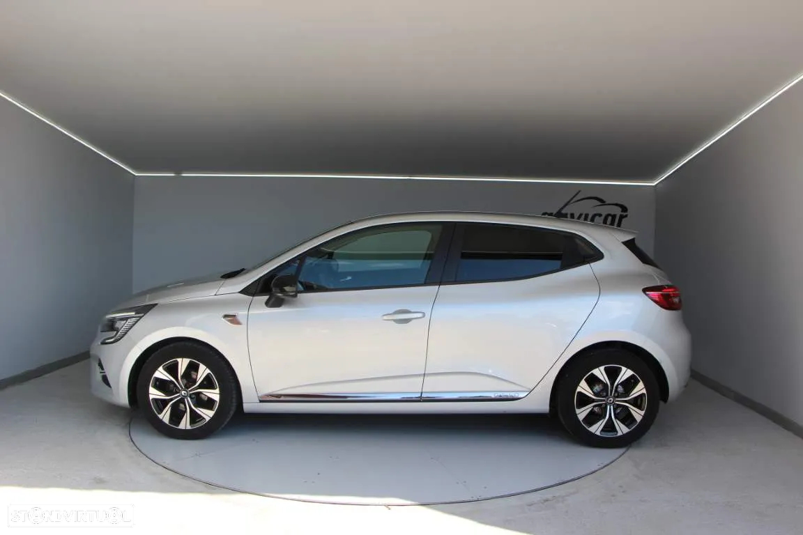 Renault Clio 1.0 TCe Limited CVT - 11