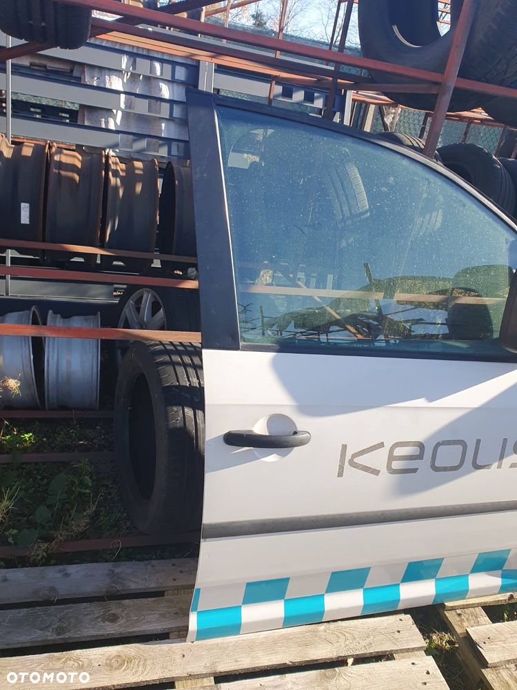 DRZWI LEWE PRZÓD VW CADDY III 15-20 KOD LB9A - 8