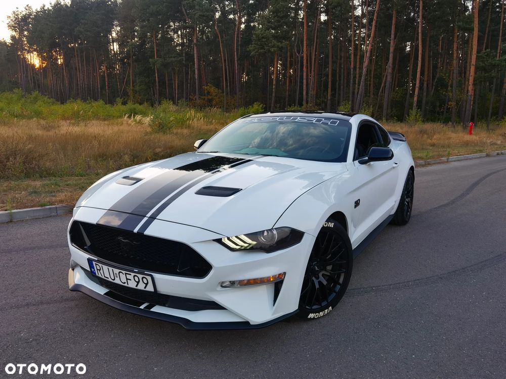 Ford Mustang - 1