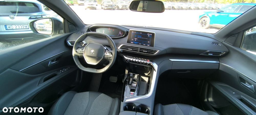 Peugeot 3008 1.5 BlueHDi Allure Pack S&S EAT8 - 8