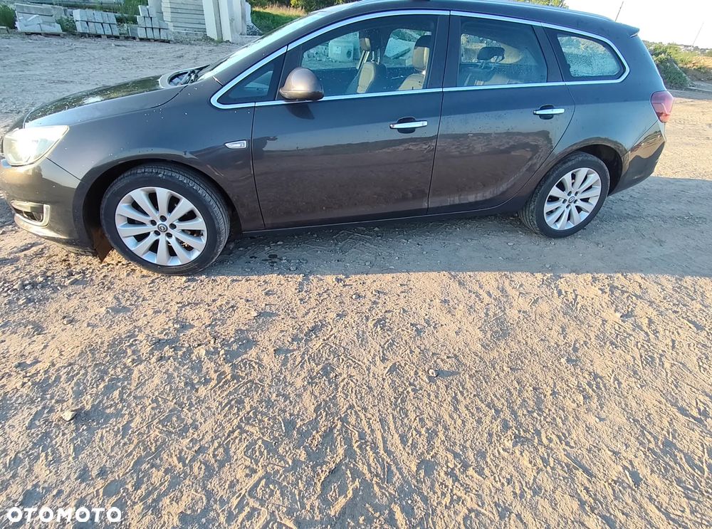 Opel Astra 1.4 T Sport - 1