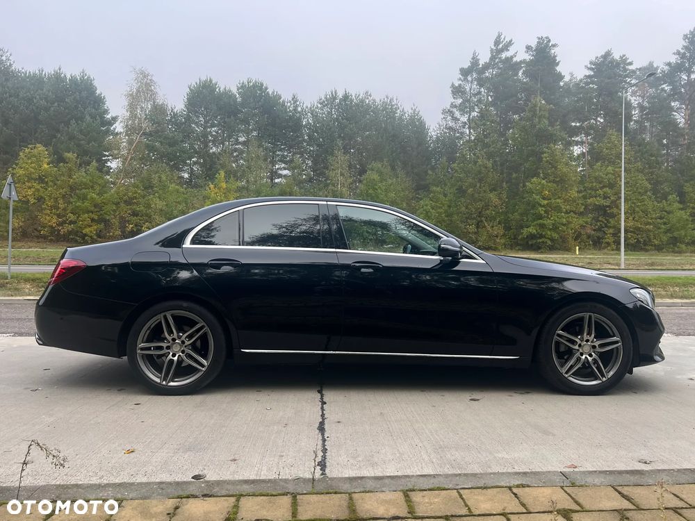 Mercedes-Benz Klasa E 220 d T 9G-TRONIC - 4
