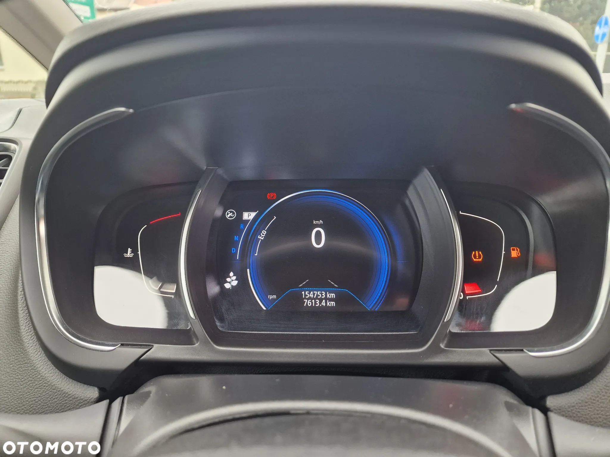 Renault Grand Scenic - 17