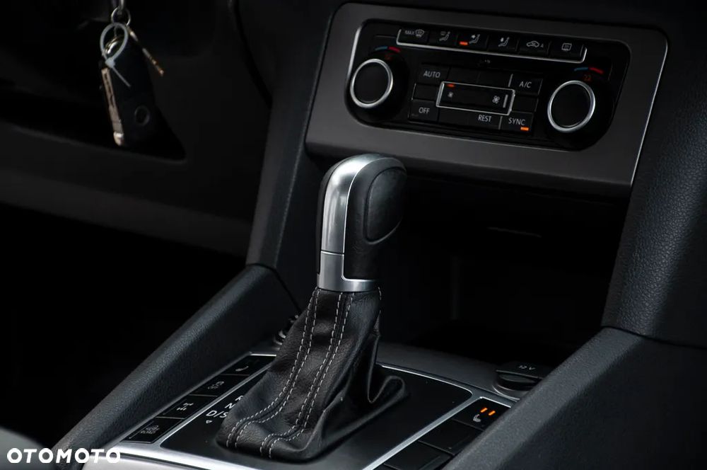 Volkswagen Amarok 2.0 BiTDI BMT Autm Dark Label - 9