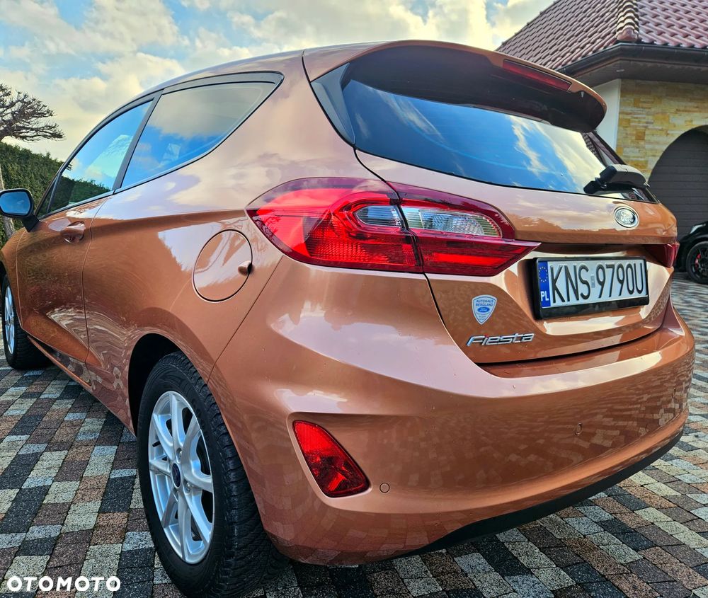 Ford Fiesta 1.1 S&S COOL&CONNECT - 11