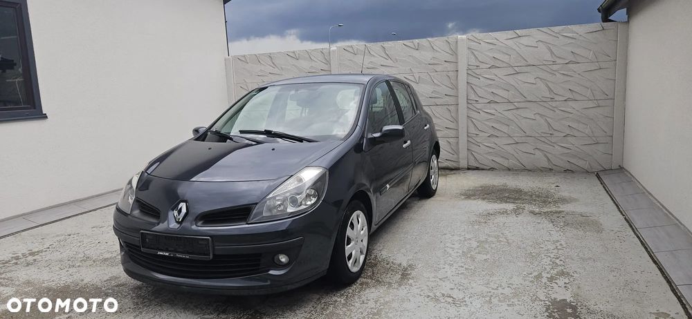 Renault Clio 1.2 16V 75 Expression - 2