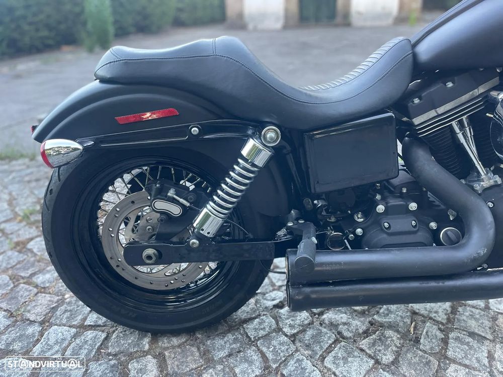 Harley-Davidson Dyna Street Bob - 7