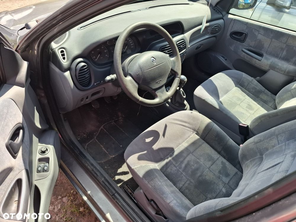 Renault Megane - 5