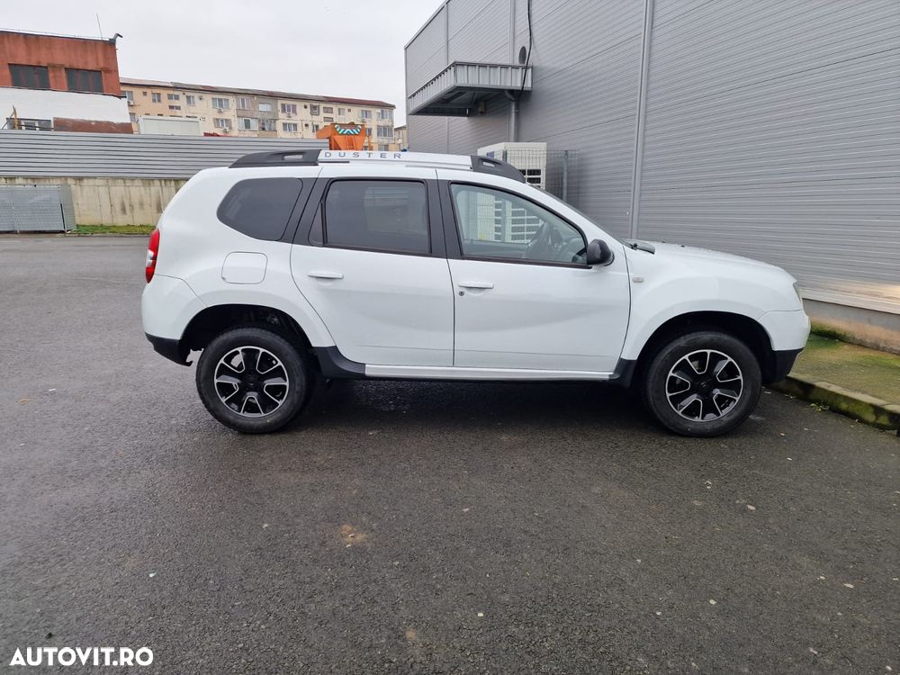 Dacia Duster 1.5 dCi 4x4 Prestige - 28