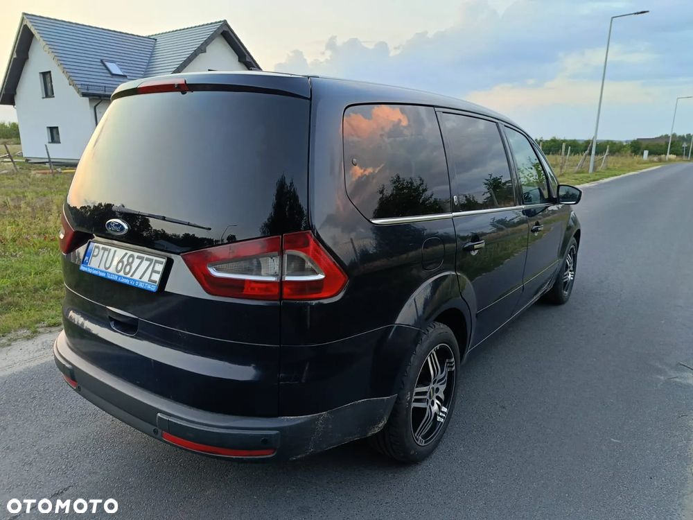 Ford Galaxy 2.0 TDCi Ghia - 11