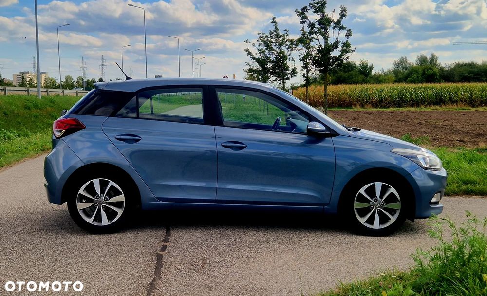 Hyundai i20 - 15