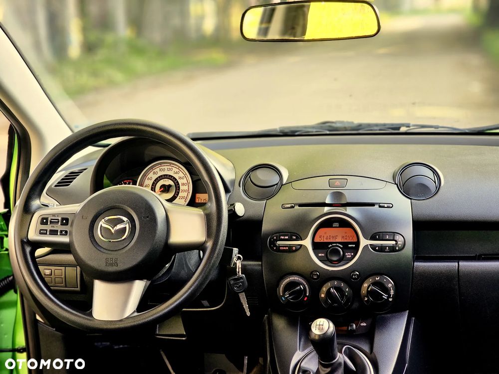 Mazda 2 1.3 Exclusive+ - 10