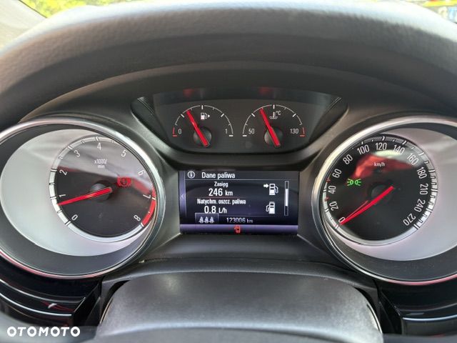 Opel Astra 1.4 T Dynamic S&S - 20
