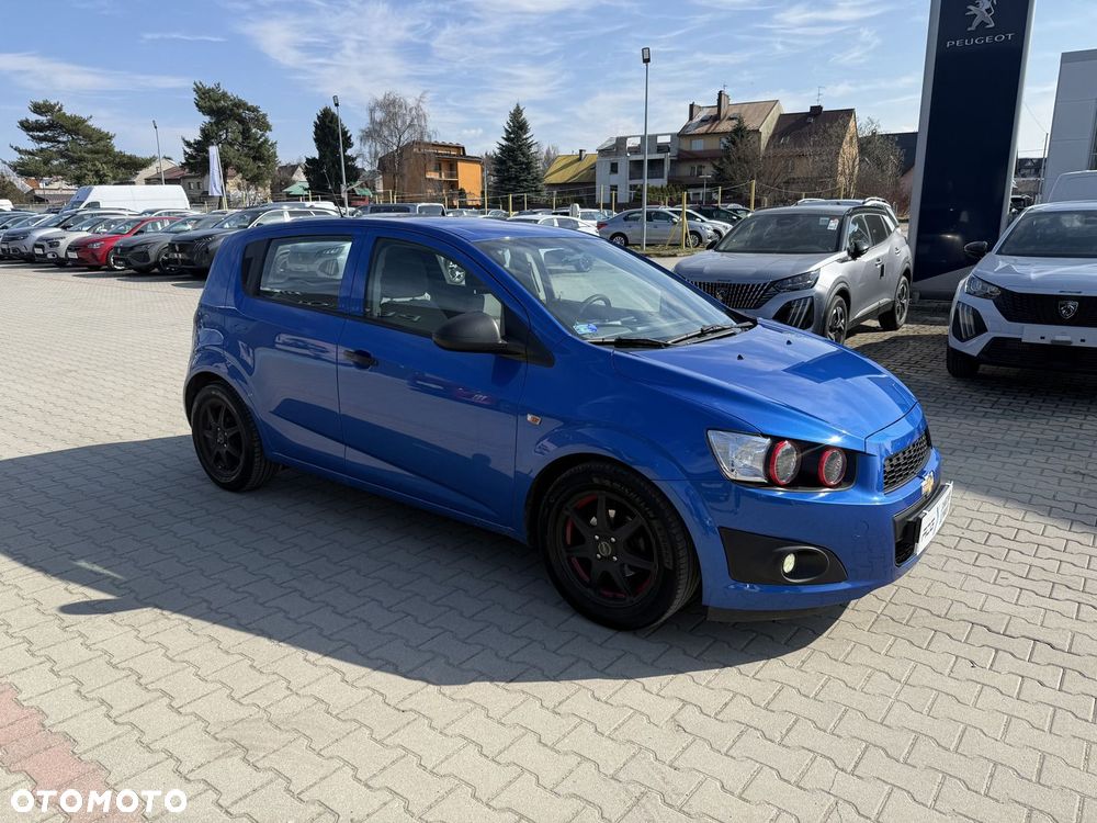 Chevrolet Aveo 1.2 16V Base - 4