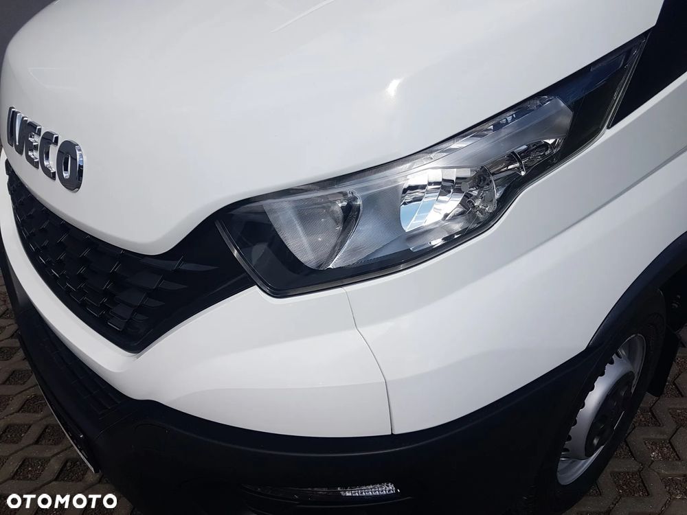 Iveco DAILY KONTENER NISKOPODŁOGOWY 4,43x2,23x2,42 SKLEP FOODTRUCK BAR KLIMA KONIOWÓZ KAMPER - 31