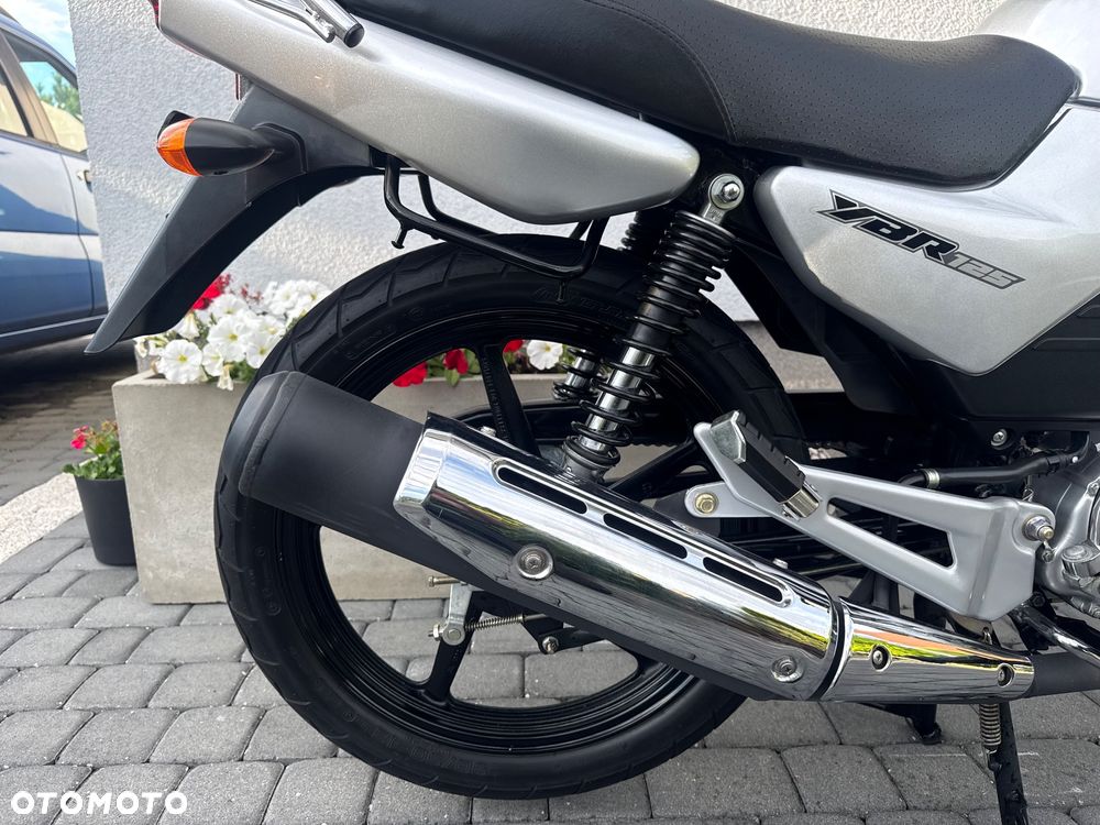 Yamaha YBR - 4