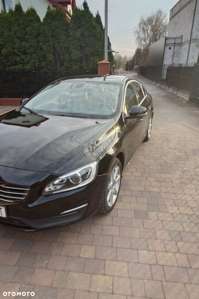 Volvo S60 T3 Drive-E Dynamic Edition (Momentum) - 10