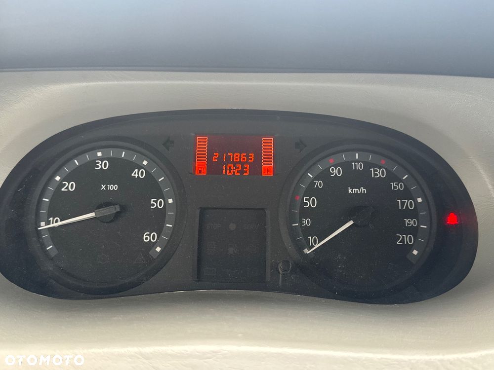 Renault Trafic - 12
