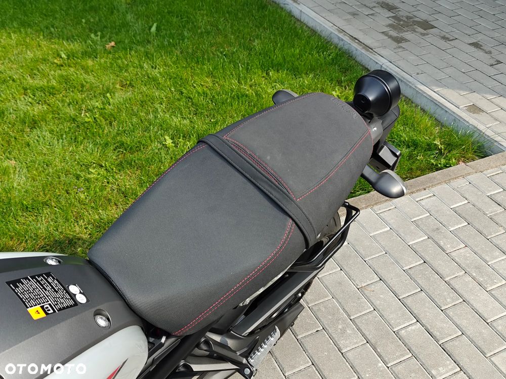 Yamaha XSR - 11
