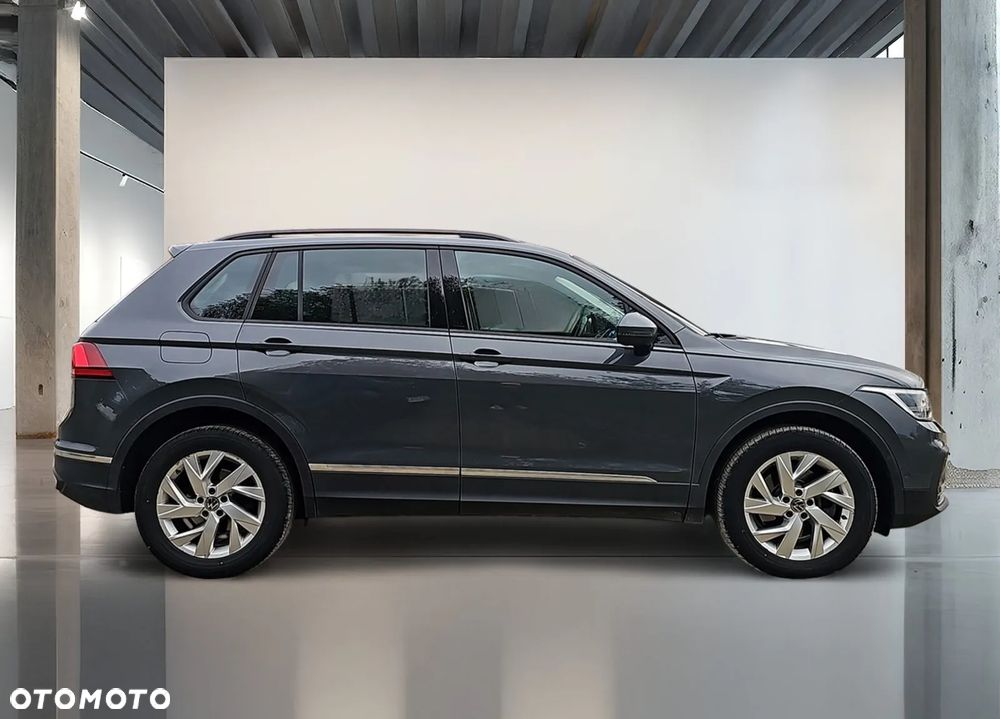 Volkswagen Tiguan 2.0 TSI 4Mot Elegance DSG - 2