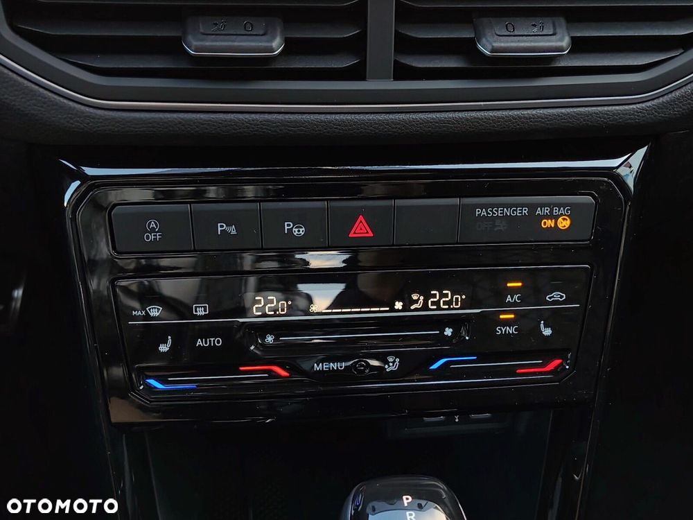 Volkswagen T-Cross - 18