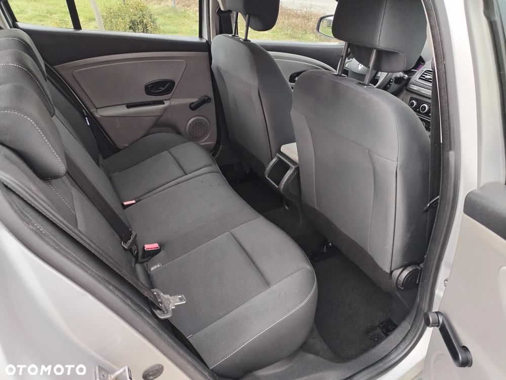 Renault Megane 1.6 16V 100 TomTom Edition - 16