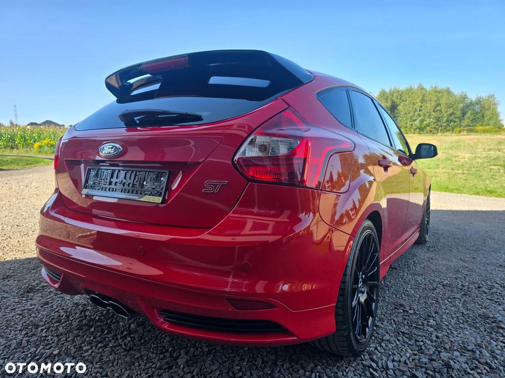 Ford Focus 2.0 EcoBoost ST mit Leder-Sport-Paket - 7