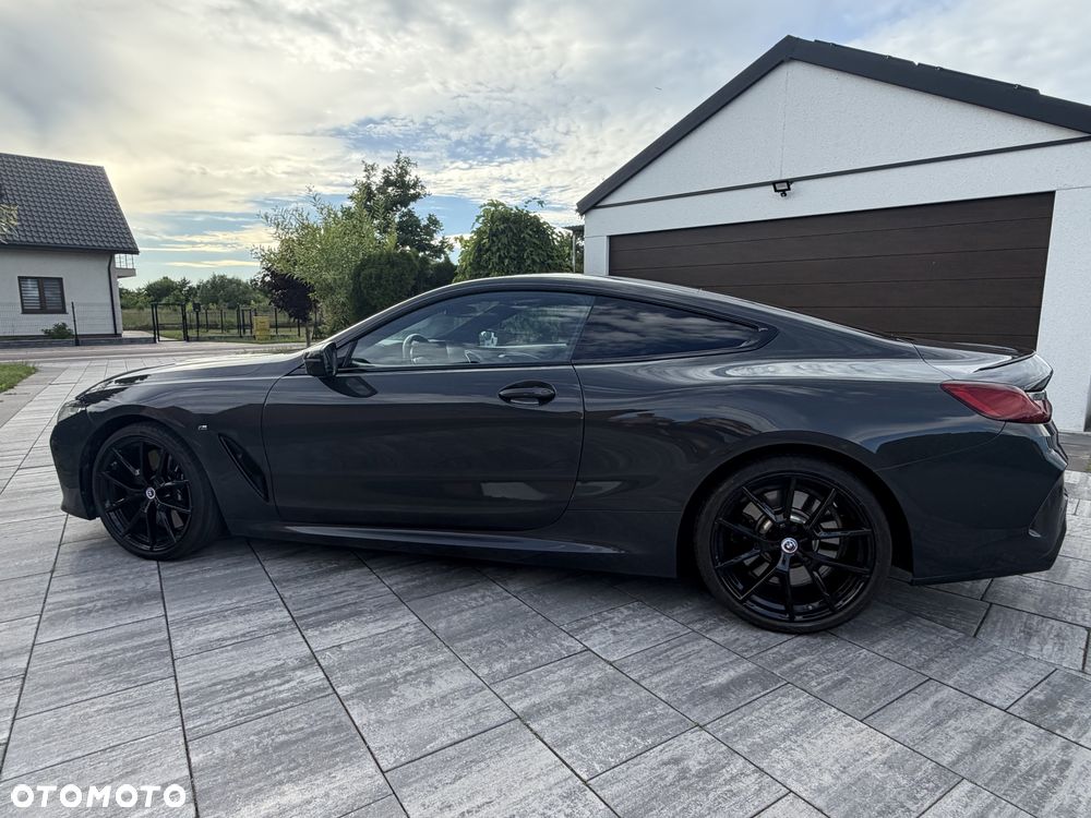 BMW Seria 8 - 3
