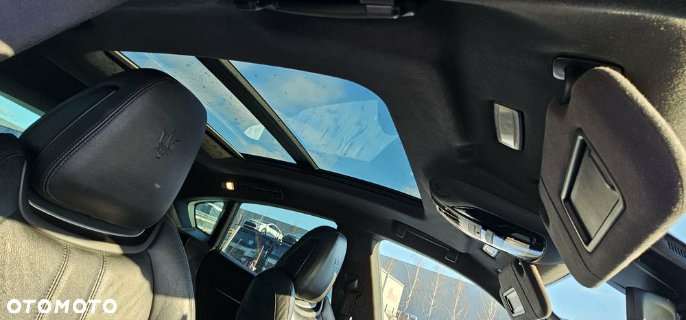 Maserati Levante Q4 GranSport - 4