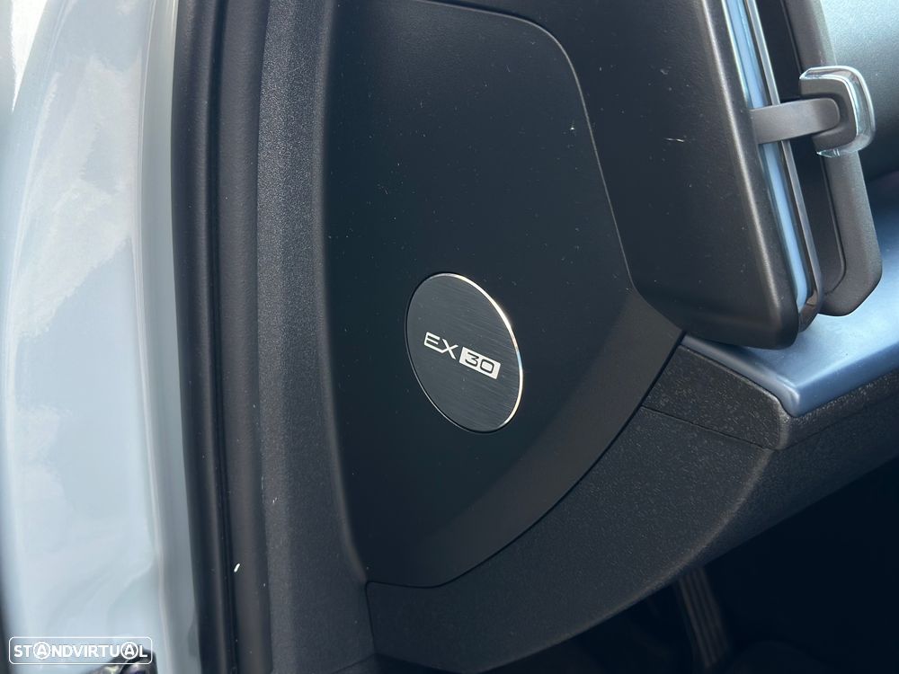 Volvo EX30 69 kWh Single Motor Extended Range Plus - 12