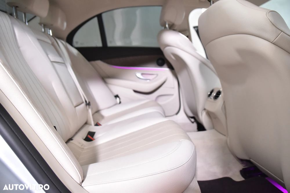 Mercedes-Benz E 200 4MATIC Aut. - 12