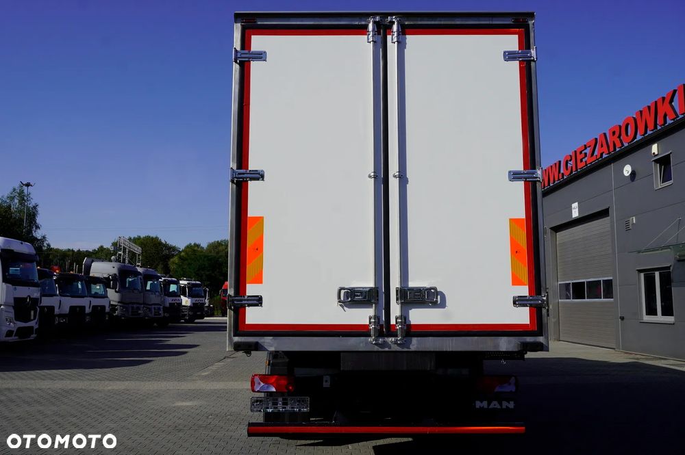 MAN TGX 26.510 6×2-4 / Chłodnia Krone 18 EPAL / Thermoking T1000R / 2023 / oś skrętna / 3 szt_259966 - 4