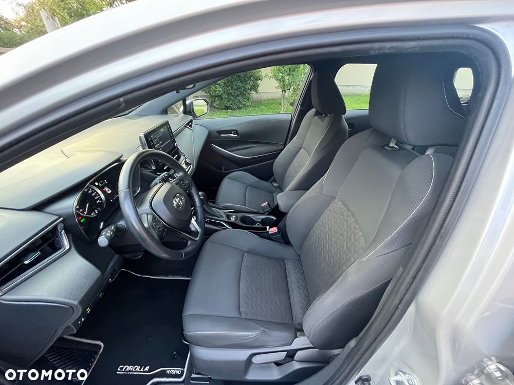 Toyota Corolla 1.8 Hybrid Comfort - 24