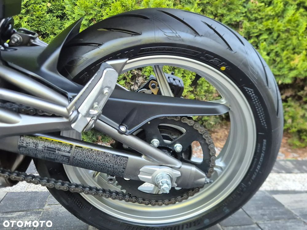 Kawasaki ER - 22
