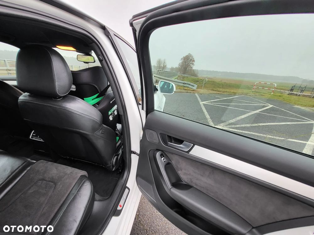 Audi A4 Limousine 3.0 TDI DPF quattro S tronic S line Sportpaket - 16