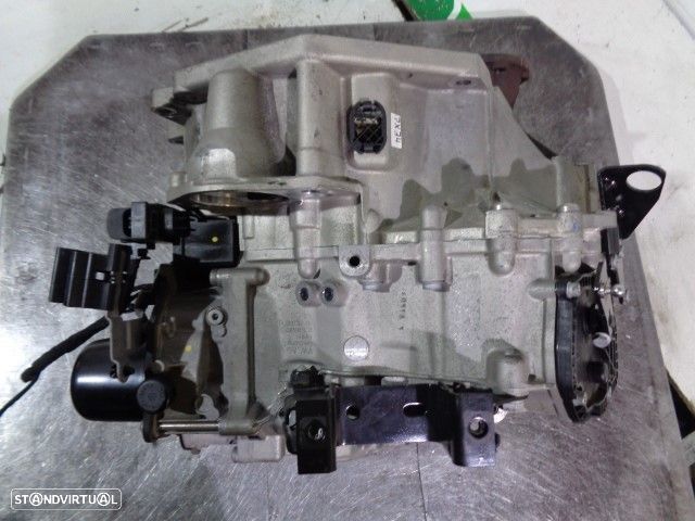 CAIXA VELOCIDADES SKODA RAPID 2017 - 8