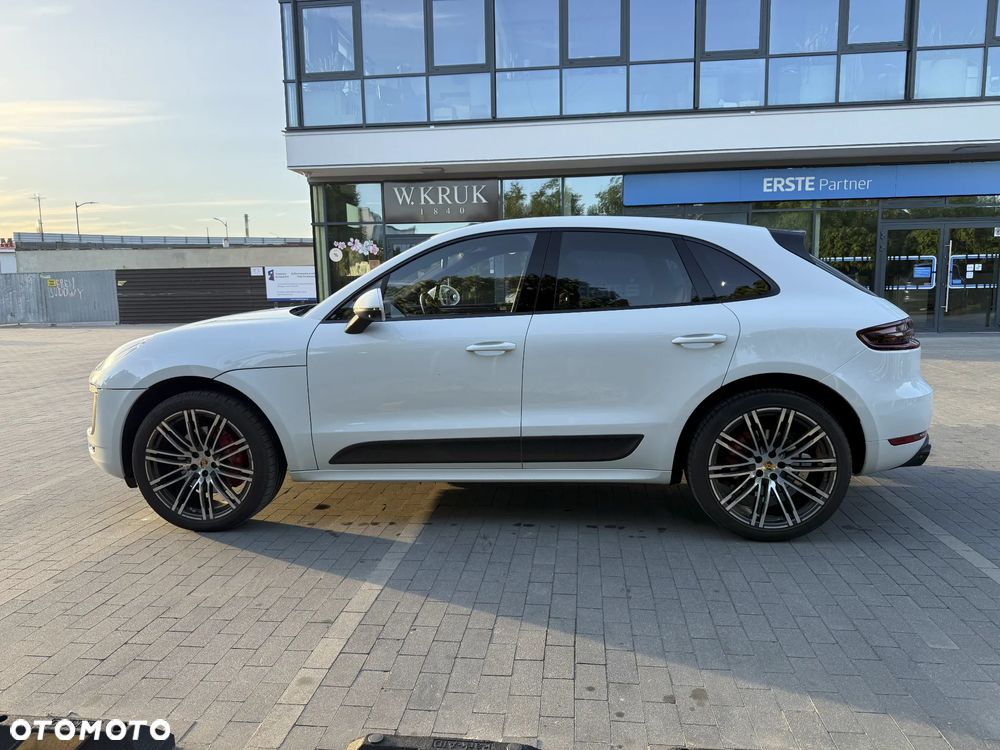 Porsche Macan GTS - 2