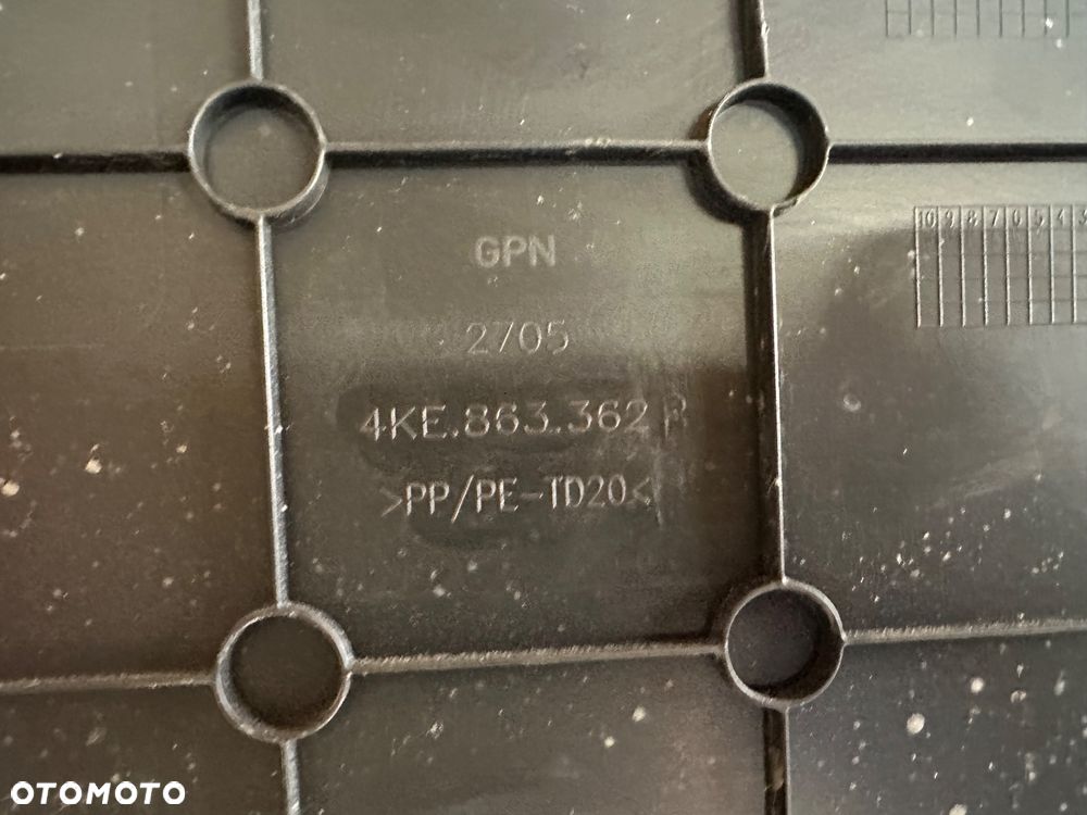 AUDI E-TRON 55 Q8 SKRZYNIA WKŁAD BAGAŻNIKA PÓŁKA ZABUDOWA ZESTAW 4KE.863.362 - 6