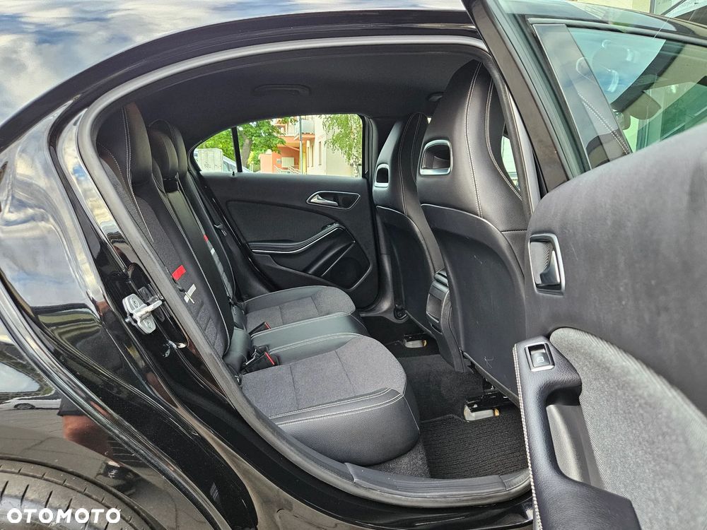 Mercedes-Benz Klasa A 180 (BlueEFFICIENCY) Style - 12