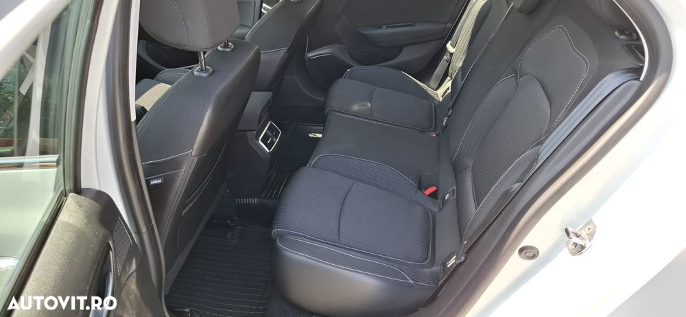 Renault Megane ENERGY dCi 90 EXPERIENCE - 11