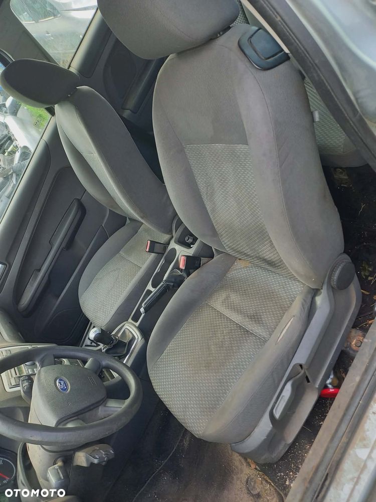 Części FORD FOCUS MK2 1.6 16V benzyna 3 drzwi 2005r D1 drzwi maska klapa błotniki lampy silnik skrzynia - 6